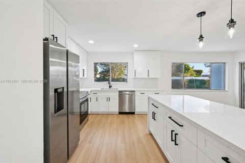 Купить виллу или дом в Порт-Сент-Луси, Флорида 3 спальни, 109.25м2, № 1999679 - фото 12