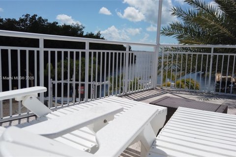 House in Key Largo, Florida 2 bedrooms № 1842873 - photo 5