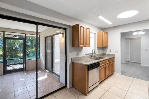 House in Palm Bay, Florida 3 bedrooms, 137.12 sq.m. № 1768014 - photo 9