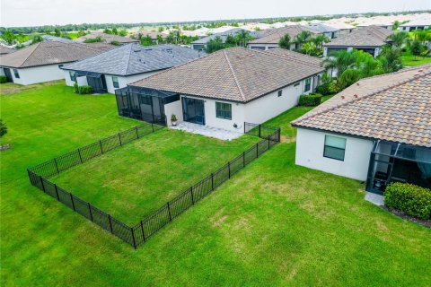 Villa ou maison à vendre à Bradenton, Floride: 2 chambres, 144.65 m2 № 2232108 - photo 16
