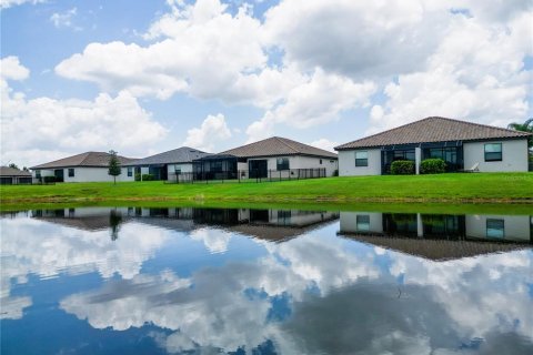 Villa ou maison à vendre à Bradenton, Floride: 2 chambres, 144.65 m2 № 2232108 - photo 15