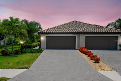 Villa ou maison à vendre à Bradenton, Floride: 2 chambres, 144.65 m2 № 2232108 - photo 2