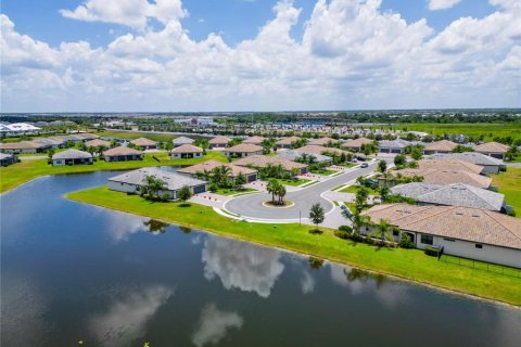Villa ou maison à vendre à Bradenton, Floride: 2 chambres, 144.65 m2 № 2232108 - photo 9