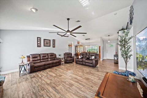 Villa ou maison à vendre à Dade City, Floride: 3 chambres, 168.34 m2 № 1749298 - photo 10