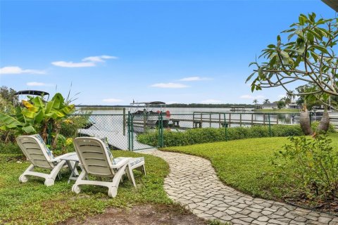 Villa ou maison à vendre à Palm Harbor, Floride: 4 chambres, 191.75 m2 № 2425737 - photo 5