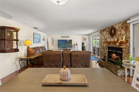 Villa ou maison à vendre à Palm Harbor, Floride: 4 chambres, 191.75 m2 № 2425737 - photo 7
