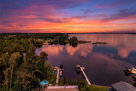 Villa ou maison à Palm Harbor, Floride 4 chambres, 191.75 m2 № 2425737