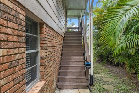 Villa ou maison à vendre à Palm Harbor, Floride: 4 chambres, 191.75 m2 № 2425737 - photo 29