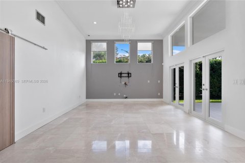 Casa en venta en Palmetto Bay, Florida, 4 dormitorios, 283.54 m2 № 2001671 - foto 15