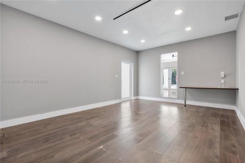 Casa en venta en Palmetto Bay, Florida, 4 dormitorios, 283.54 m2 № 2001671 - foto 19