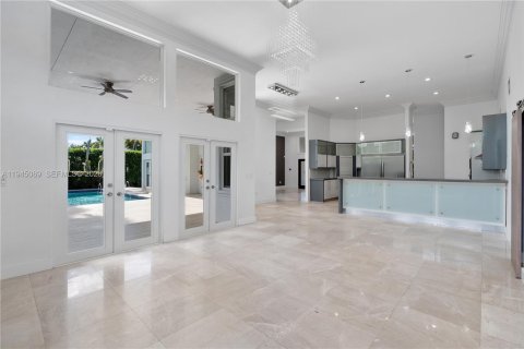 Casa en venta en Palmetto Bay, Florida, 4 dormitorios, 283.54 m2 № 2001671 - foto 17