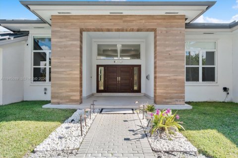 Casa en venta en Palmetto Bay, Florida, 4 dormitorios, 283.54 m2 № 2001671 - foto 4