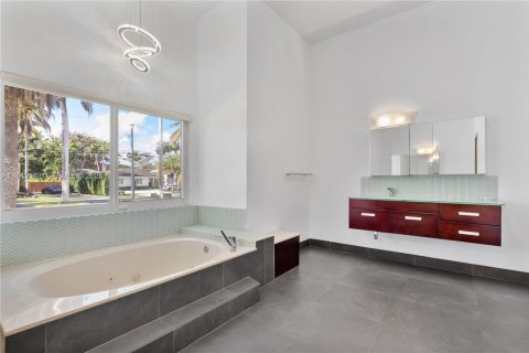 Casa en venta en Palmetto Bay, Florida, 4 dormitorios, 283.54 m2 № 2001671 - foto 26
