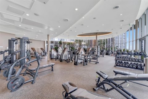 Condo in Miami, Florida, 3 bedrooms № 1878768 - photo 18