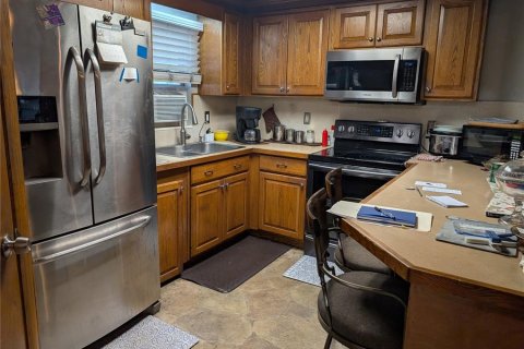 Villa ou maison à vendre à Winter Haven, Floride: 3 chambres, 97.92 m2 № 2149122 - photo 6