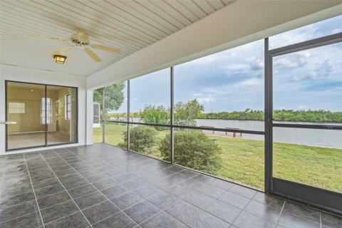 Villa ou maison à vendre à Port Charlotte, Floride: 3 chambres, 130.53 m2 № 2285220 - photo 28