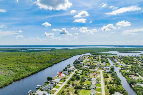 Villa ou maison à vendre à Port Charlotte, Floride: 3 chambres, 130.53 m2 № 2285220 - photo 3