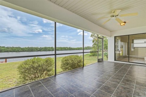 Villa ou maison à vendre à Port Charlotte, Floride: 3 chambres, 130.53 m2 № 2285220 - photo 5