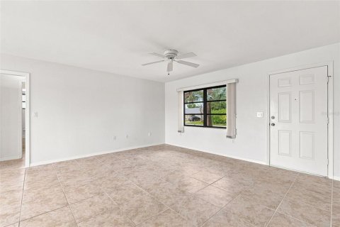 Villa ou maison à vendre à Port Charlotte, Floride: 3 chambres, 130.53 m2 № 2285220 - photo 18