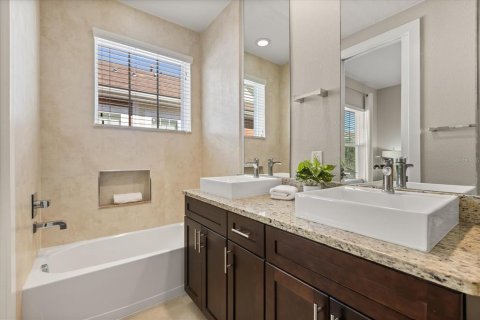 Touwnhouse à vendre à Kissimmee, Floride: 4 chambres, 167.6 m2 № 2221921 - photo 26