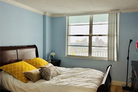 Copropriété à vendre à Sunny Isles Beach, Floride: 2 chambres, 138.24 m2 № 2009308 - photo 10