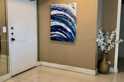 Copropriété à vendre à Sunny Isles Beach, Floride: 2 chambres, 138.24 m2 № 2009308 - photo 14