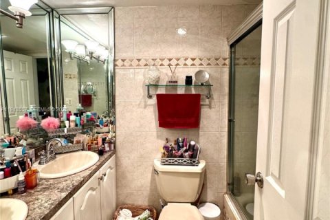 Copropriété à vendre à Sunny Isles Beach, Floride: 2 chambres, 138.24 m2 № 2009308 - photo 12