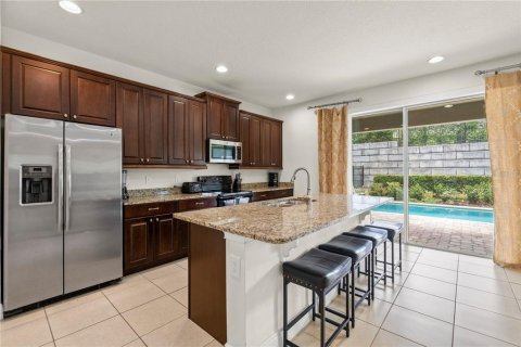 House in Kissimmee, Florida 5 bedrooms, 238.76 sq.m. № 1761086 - photo 15