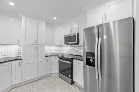 House in Ellenton, Florida 4 bedrooms, 139.73 sq.m. № 1787304 - photo 9