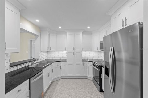 House in Ellenton, Florida 4 bedrooms, 139.73 sq.m. № 1787304 - photo 8