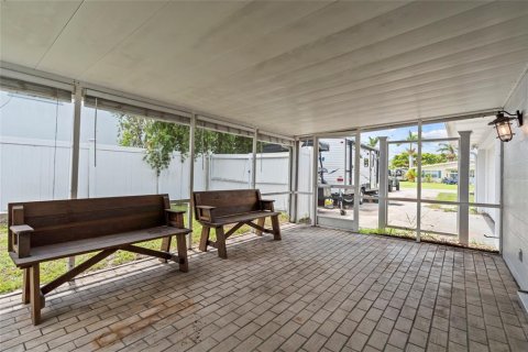 House in Ellenton, Florida 4 bedrooms, 139.73 sq.m. № 1787304 - photo 30
