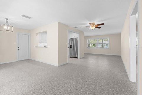House in Ellenton, Florida 4 bedrooms, 139.73 sq.m. № 1787304 - photo 15
