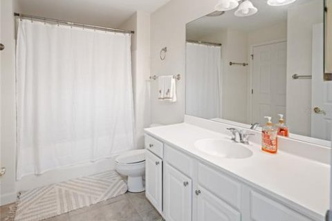Condo in Sarasota, Florida, 1 bedroom  № 1508294 - photo 17