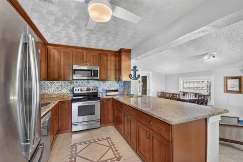 Villa ou maison à louer à West Palm Beach, Floride: 3 chambres, 134.71 m2 № 2426739 - photo 14