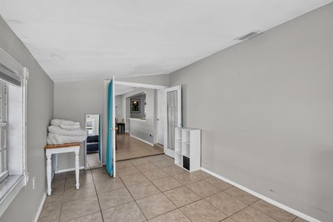 Villa ou maison à louer à West Palm Beach, Floride: 3 chambres, 134.71 m2 № 2426739 - photo 24