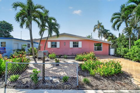 Villa ou maison à louer à West Palm Beach, Floride: 3 chambres, 134.71 m2 № 2426739 - photo 2