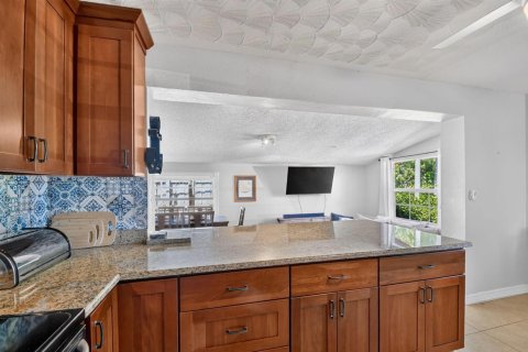 Villa ou maison à louer à West Palm Beach, Floride: 3 chambres, 134.71 m2 № 2426739 - photo 15