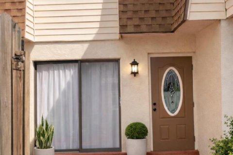 Condominio en Lantana, Florida, 2 dormitorios  № 2089666