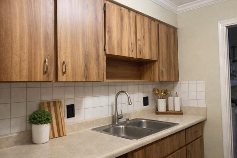 Condominio en venta en Lantana, Florida, 2 dormitorios, 114.46 m2 № 2089666 - foto 3