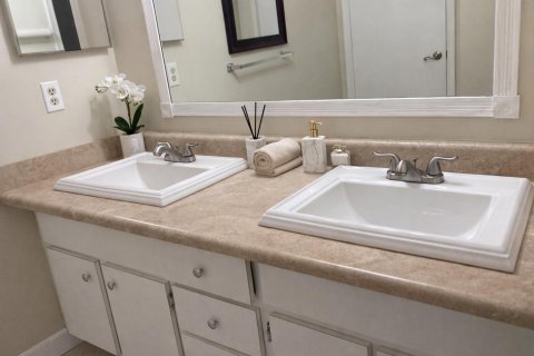 Condominio en venta en Lantana, Florida, 2 dormitorios, 114.46 m2 № 2089666 - foto 4