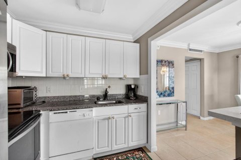 Condo in Delray Beach, Florida, 1 bedroom № 2247058 - photo 22