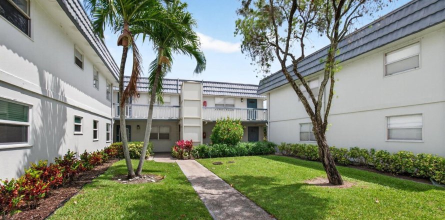 Condo in Delray Beach, Florida, 1 bedroom № 2247058