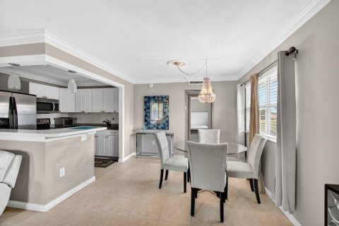 Condo in Delray Beach, Florida, 1 bedroom № 2247058 - photo 16