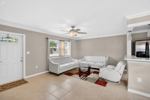 Condo in Delray Beach, Florida, 1 bedroom № 2247058 - photo 8
