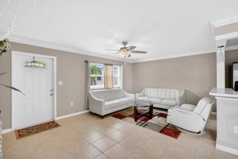 Condo in Delray Beach, Florida, 1 bedroom № 2247058 - photo 9