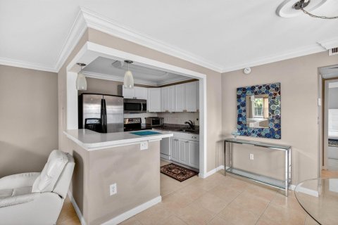 Condo in Delray Beach, Florida, 1 bedroom № 2247058 - photo 17
