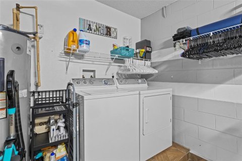 Купить виллу или дом в Киссимми, Флорида 8 комнат, 98.38м2, № 1907686 - фото 8