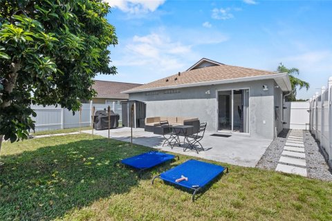 Купить виллу или дом в Киссимми, Флорида 8 комнат, 98.38м2, № 1907686 - фото 14