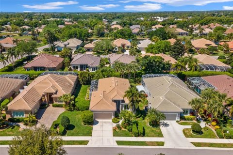 Villa ou maison à vendre à Bradenton, Floride: 2 chambres, 174.38 m2 № 2093787 - photo 5