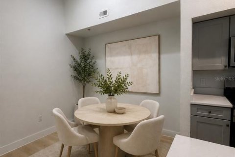 Condo in Orlando, Florida, 2 bedrooms № 2148408 - photo 3